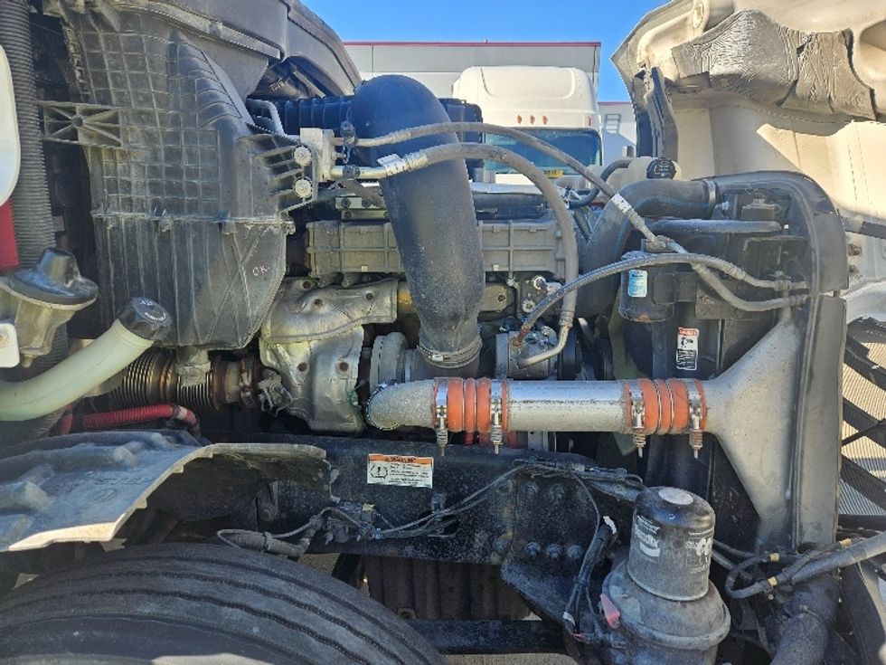 Day Cab Tractor-Heavy Duty Tractors-Freightliner-2020-T12664ST-Moberly-MO-234,225\n\t\tmiles-$ 61,750 - Image 15