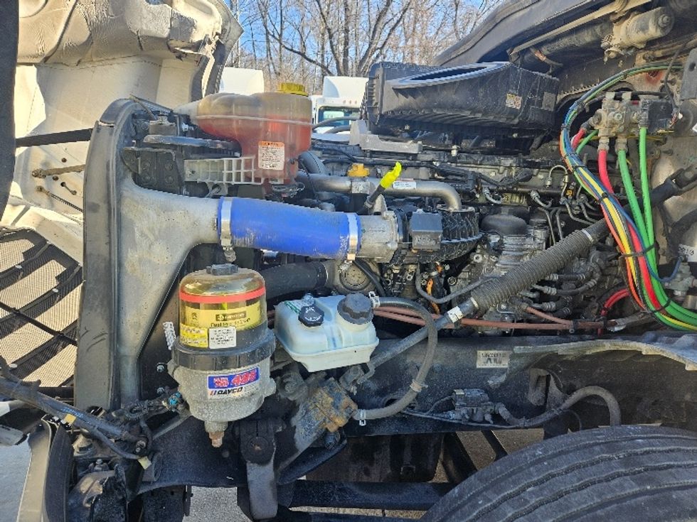 Day Cab Tractor-Heavy Duty Tractors-Freightliner-2020-T12664ST-Moberly-MO-234,225\n\t\tmiles-$ 61,750 - Image 16