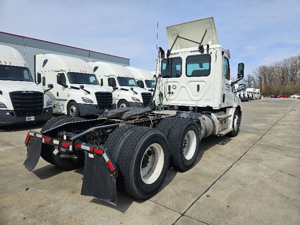 Day Cab Tractor-Heavy Duty Tractors-Freightliner-2020-T12664ST-Moberly-MO-274,870\n\t\tmiles-$ 59,500 - Image 7