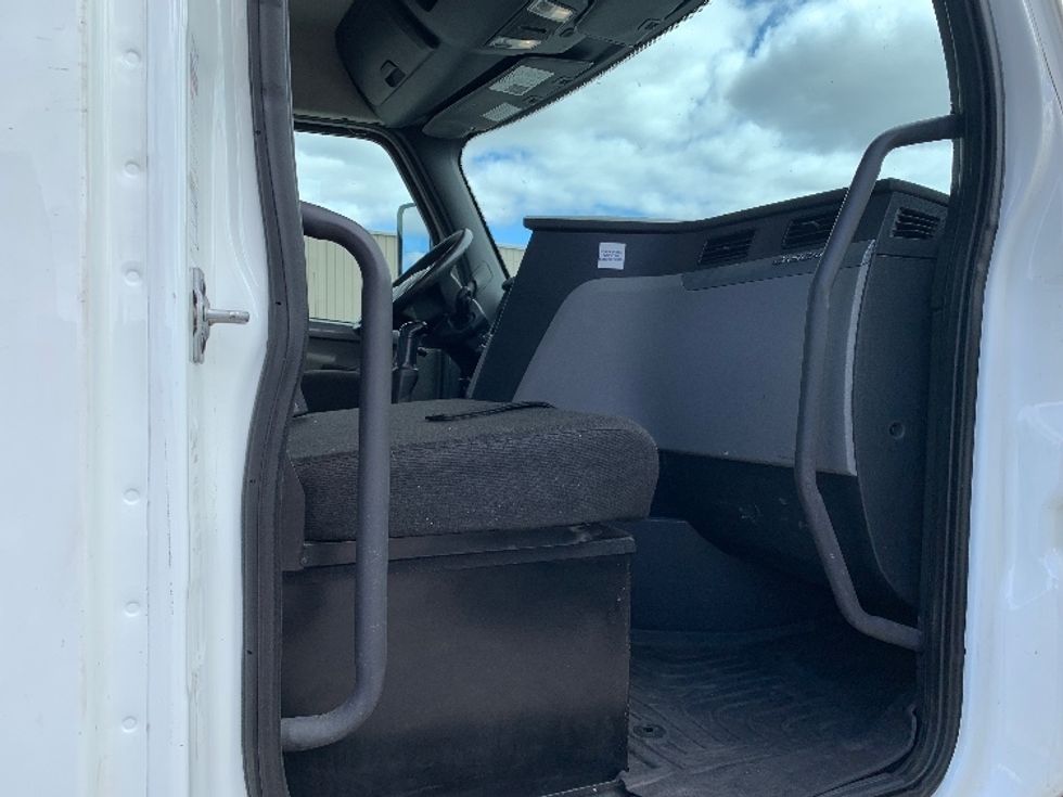 Day Cab Tractor-Heavy Duty Tractors-Freightliner-2020-T12664ST-Moberly-MO-368,081\n\t\tmiles-$ 51,750 - Image 12