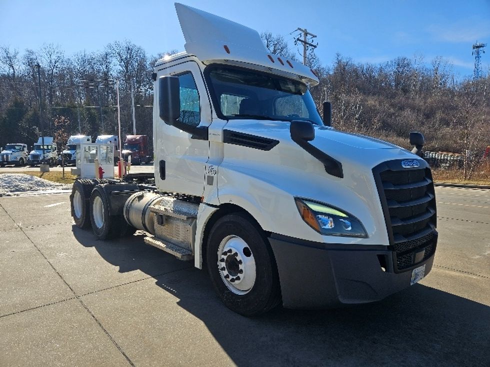 Day Cab Tractor-Heavy Duty Tractors-Freightliner-2020-T12664ST-Moberly-MO-368,119\n\t\tmiles-$ 53,500 - Image 1