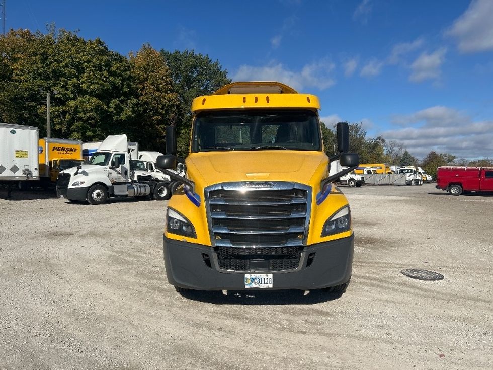 Day Cab Tractor-Heavy Duty Tractors-Freightliner-2020-T12664ST-Moberly-MO-472,420\n\t\tmiles-$ 43,000 - Image 2