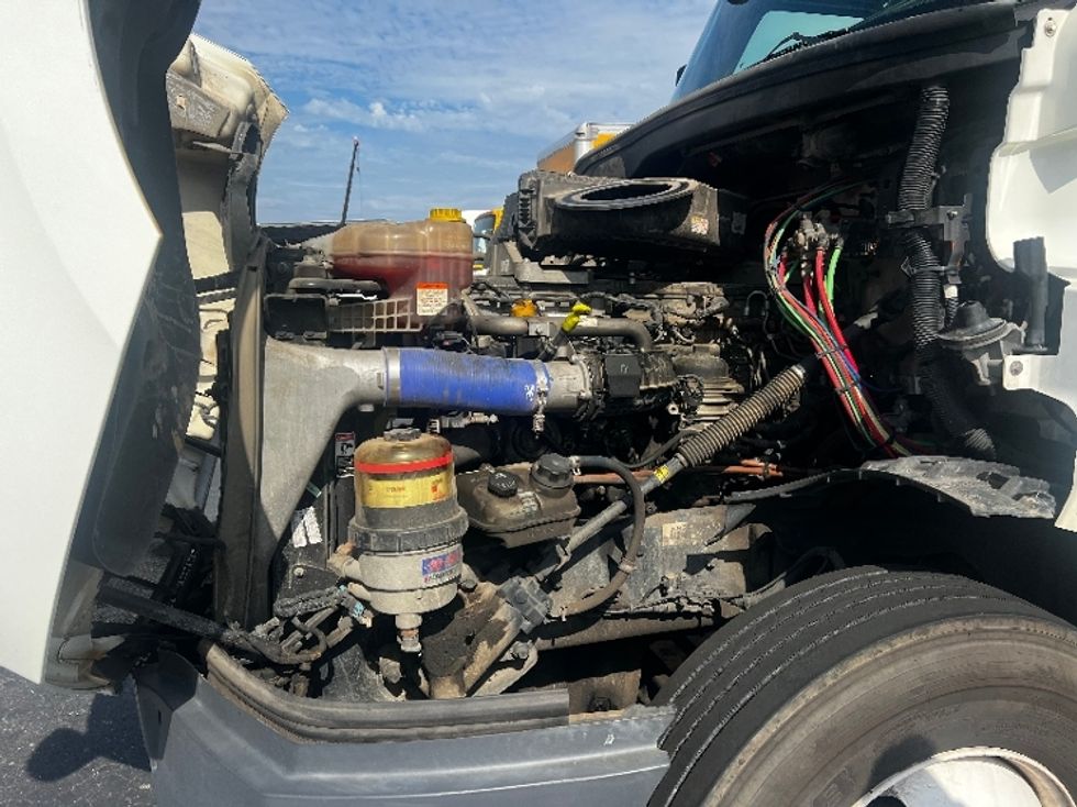 Day Cab Tractor-Heavy Duty Tractors-Freightliner-2020-T12664ST-Mobile-AL-375,980\n\t\tmiles-$ 56,500 - Image 16