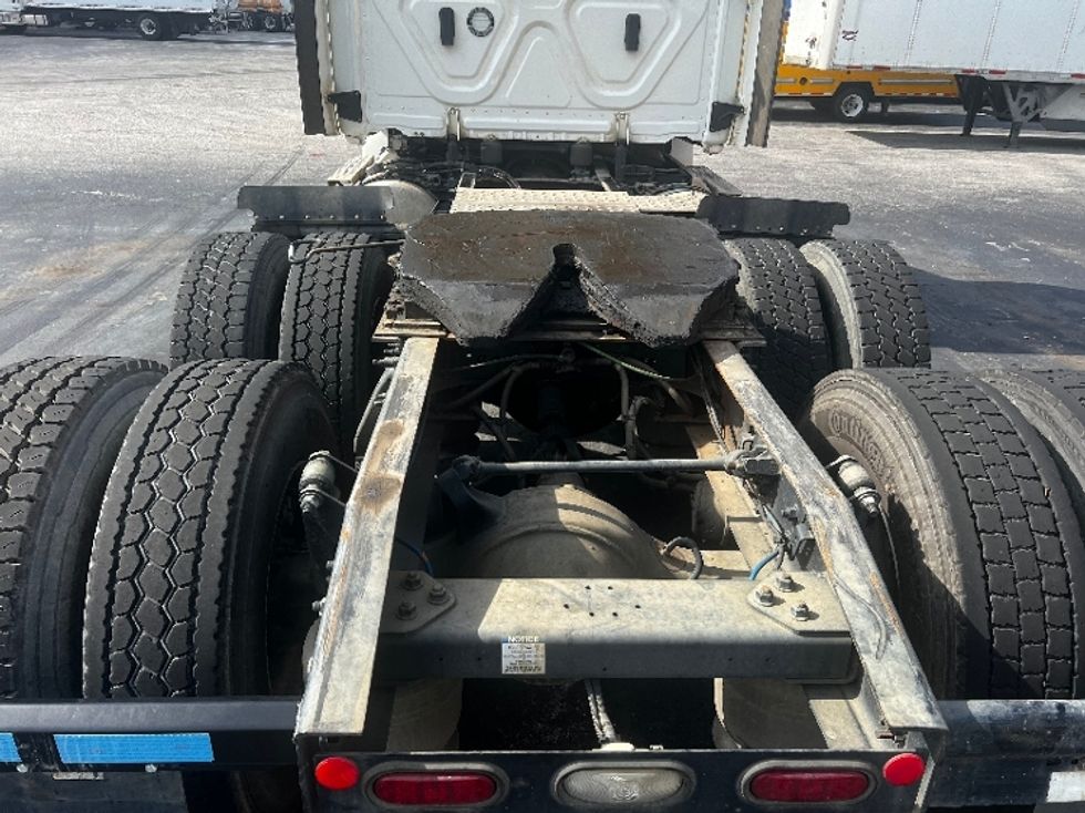 Day Cab Tractor-Heavy Duty Tractors-Freightliner-2020-T12664ST-Mobile-AL-375,980\n\t\tmiles-$ 56,500 - Image 6