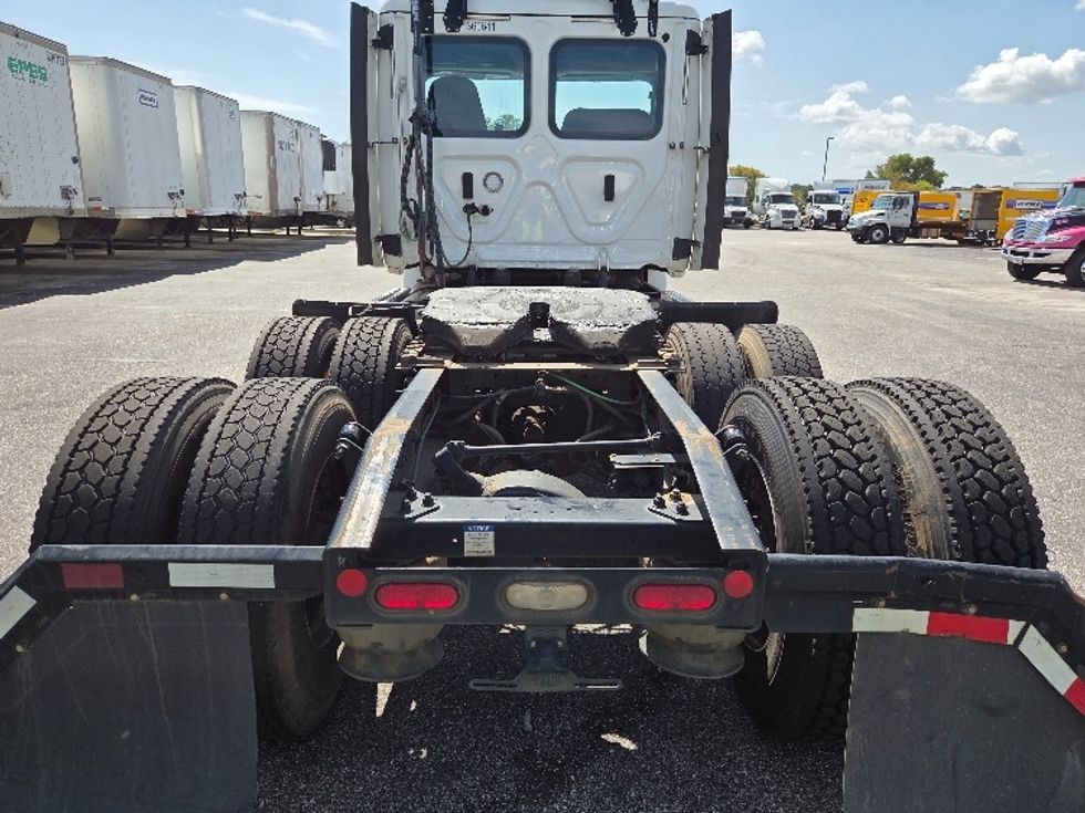 Day Cab Tractor-Heavy Duty Tractors-Freightliner-2020-T12664ST-Mobile-AL-402,014\n\t\tmiles-$ 52,000 - Image 6