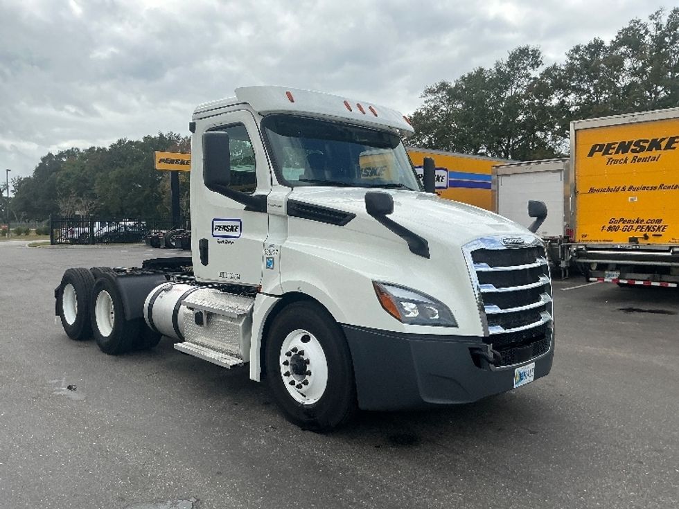 Day Cab Tractor-Heavy Duty Tractors-Freightliner-2020-T12664ST-Mobile-AL-530,340\n\t\tmiles-$ 42,000 - Image 1