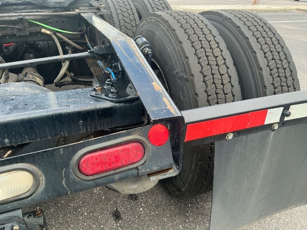 Day Cab Tractor-Heavy Duty Tractors-Freightliner-2020-T12664ST-Mobile-AL-530,340\n\t\tmiles-$ 42,000 - Image 17