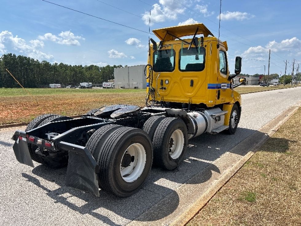 Day Cab Tractor-Heavy Duty Tractors-Freightliner-2020-T12664ST-Montgomery-AL-466,246\n\t\tmiles-$ 42,500 - Image 7