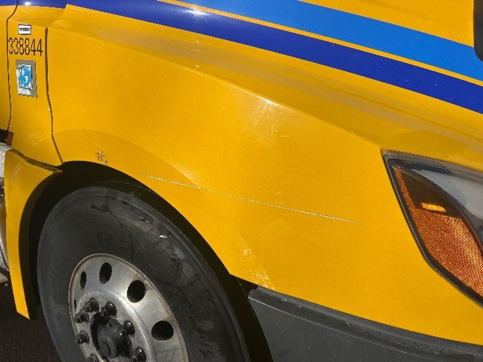 Day Cab Tractor-Heavy Duty Tractors-Freightliner-2020-T12664ST-Montgomery-NY-467,034\n\t\tmiles-$ 38,250 - Image 19