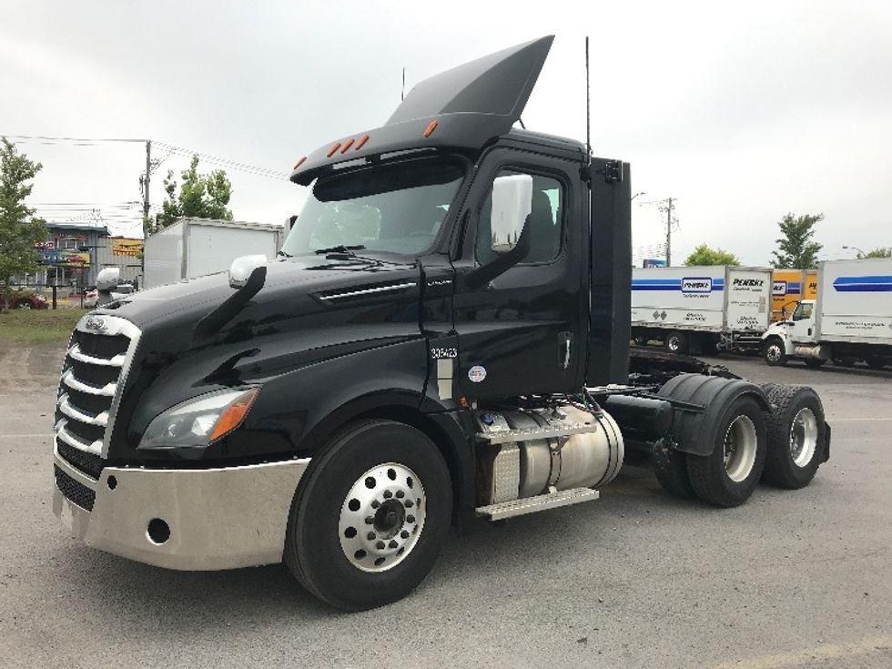 Day Cab Tractor-Heavy Duty Tractors-Freightliner-2020-T12664ST-Montreal-PQ-250,955\n\t\tkm-$ 82,500 - Image 3