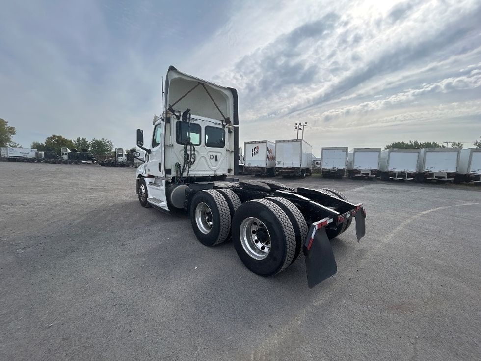 Day Cab Tractor-Heavy Duty Tractors-Freightliner-2020-T12664ST-Montreal-PQ-474,443\n\t\tkm-$ 68,000 - Image 5