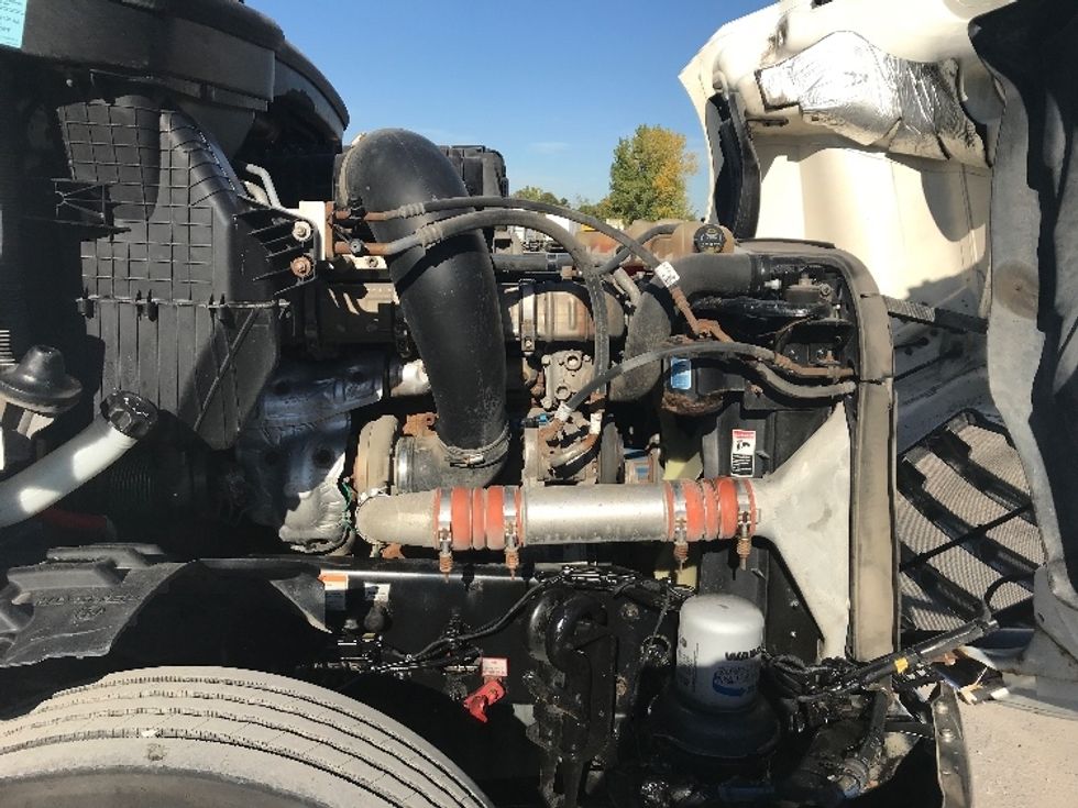 Day Cab Tractor-Heavy Duty Tractors-Freightliner-2020-T12664ST-Montreal-PQ-600,470\n\t\tkm-$ 64,500 - Image 15