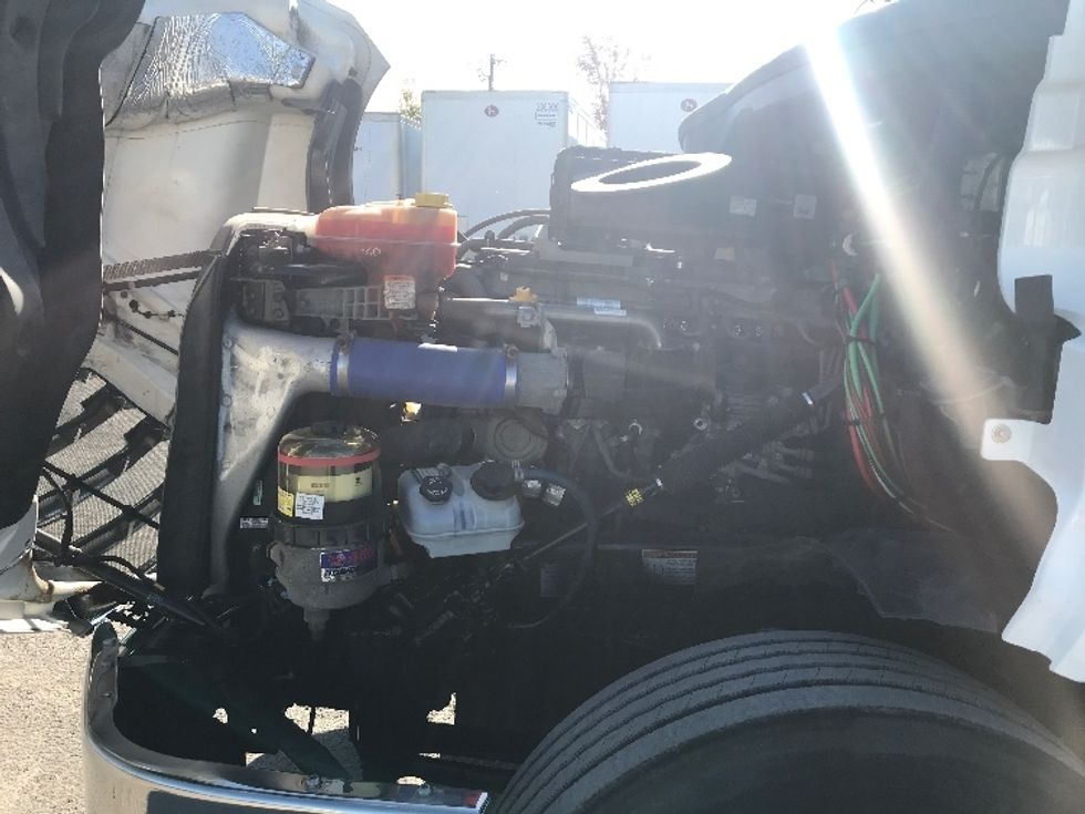 Day Cab Tractor-Heavy Duty Tractors-Freightliner-2020-T12664ST-Montreal-PQ-600,470\n\t\tkm-$ 64,500 - Image 16