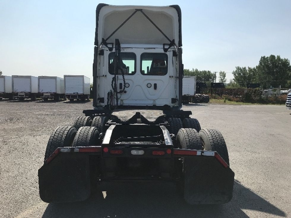 Day Cab Tractor-Heavy Duty Tractors-Freightliner-2020-T12664ST-Montreal-PQ-601,632\n\t\tkm-$ 73,500 - Image 19