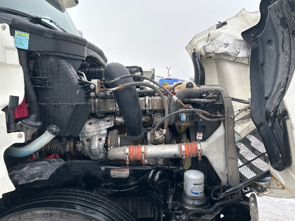 Day Cab Tractor-Heavy Duty Tractors-Freightliner-2020-T12664ST-Montreal-PQ-742,041\n\t\tkm-$ 57,000 - Image 15