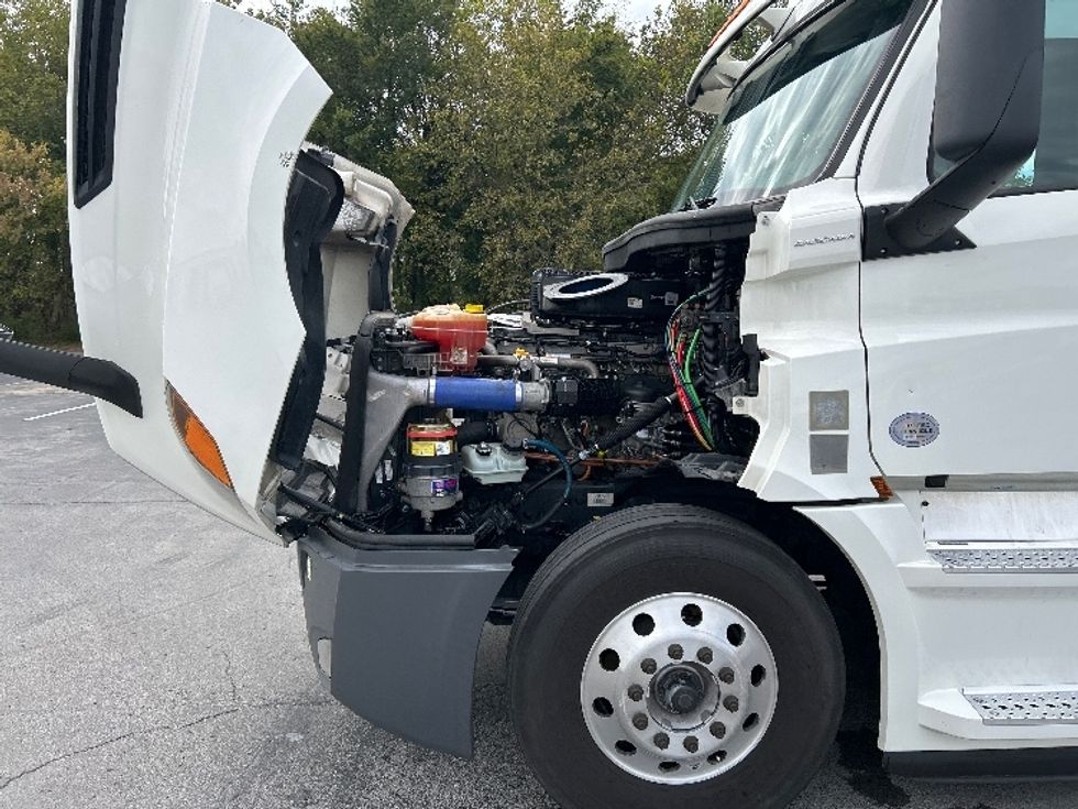 Day Cab Tractor-Heavy Duty Tractors-Freightliner-2020-T12664ST-Nashville (Mount Juliet)-TN-233,038\n\t\tmiles-$ 63,000 - Image 16