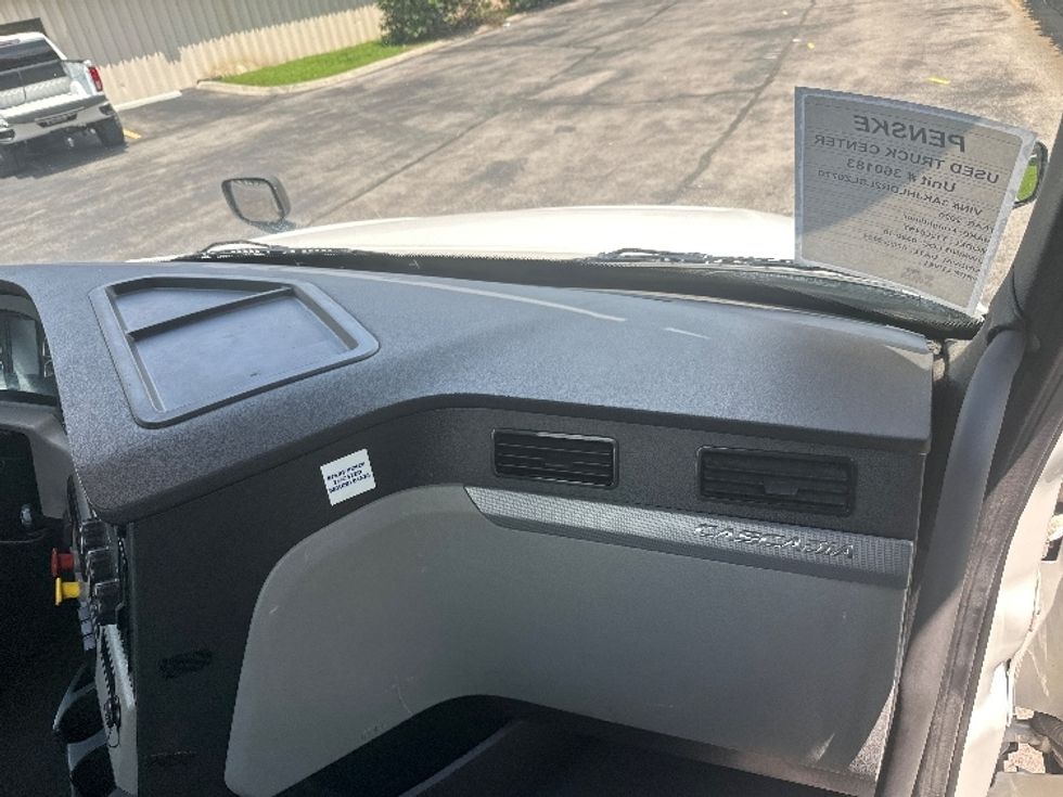 Day Cab Tractor-Heavy Duty Tractors-Freightliner-2020-T12664ST-Nashville (Mount Juliet)-TN-239,776\n\t\tmiles-$ 65,500 - Image 13