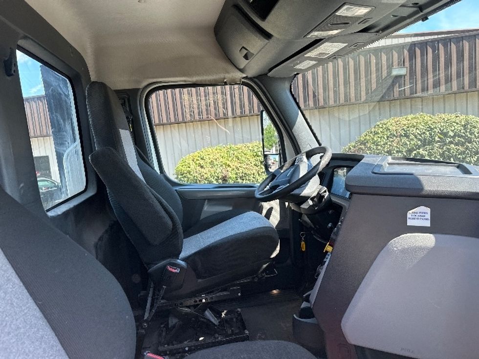 Day Cab Tractor-Heavy Duty Tractors-Freightliner-2020-T12664ST-Nashville (Mount Juliet)-TN-239,835\n\t\tmiles-$ 65,500 - Image 14