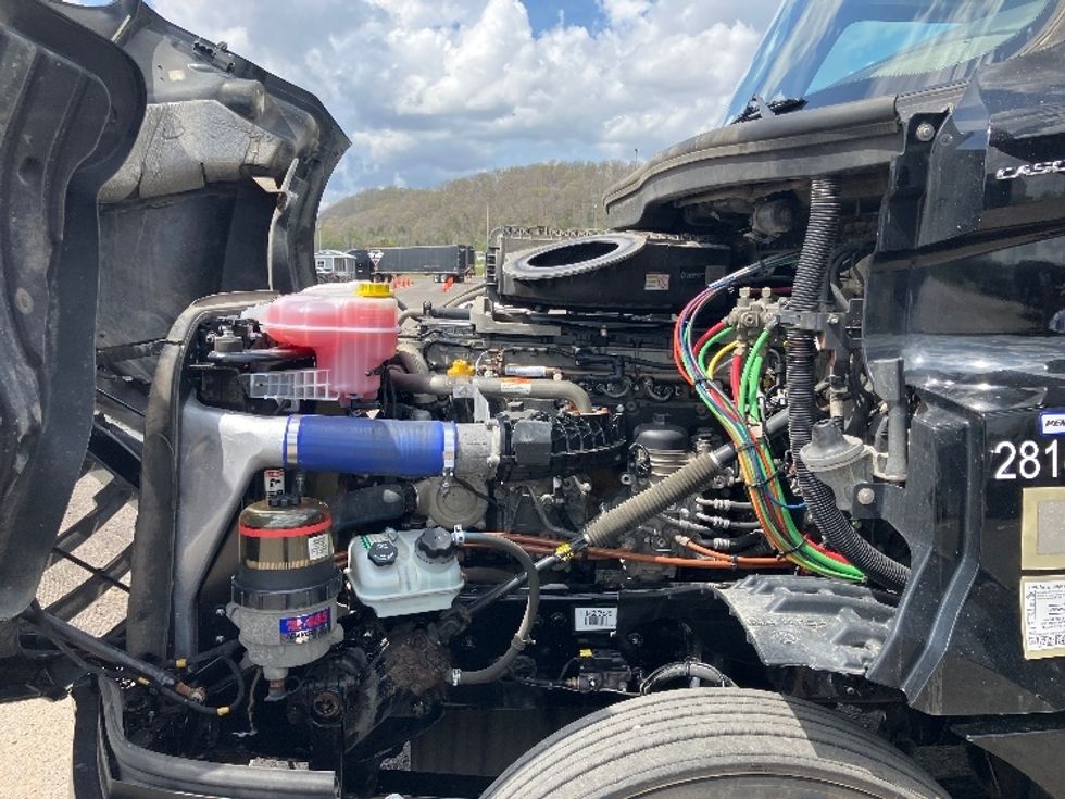 Day Cab Tractor-Heavy Duty Tractors-Freightliner-2020-T12664ST-Nashville (Mount Juliet)-TN-392,876\n\t\tmiles-$ 45,250 - Image 15