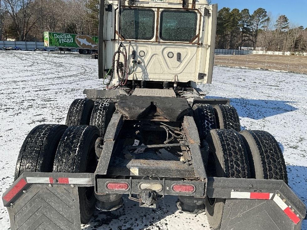 Day Cab Tractor-Heavy Duty Tractors-Freightliner-2020-T12664ST-New Castle-DE-289,981\n\t\tmiles-$ 60,750 - Image 6