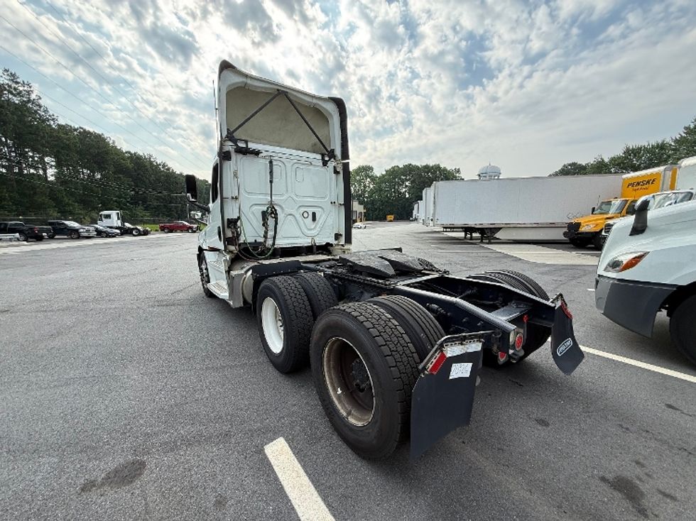 Day Cab Tractor-Heavy Duty Tractors-Freightliner-2020-T12664ST-Newnan-GA-414,576\n\t\tmiles-$ 47,249 - Image 5