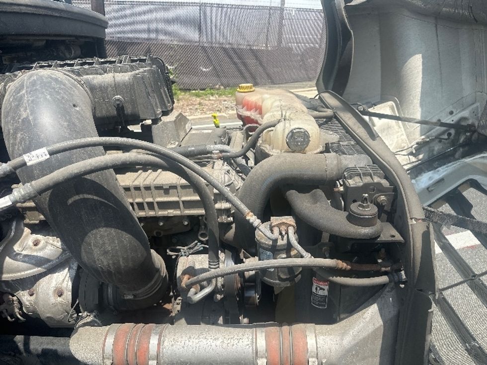 Day Cab Tractor-Heavy Duty Tractors-Freightliner-2020-T12664ST-North Bergen-NJ-204,048\n\t\tmiles-$ 61,500 - Image 15