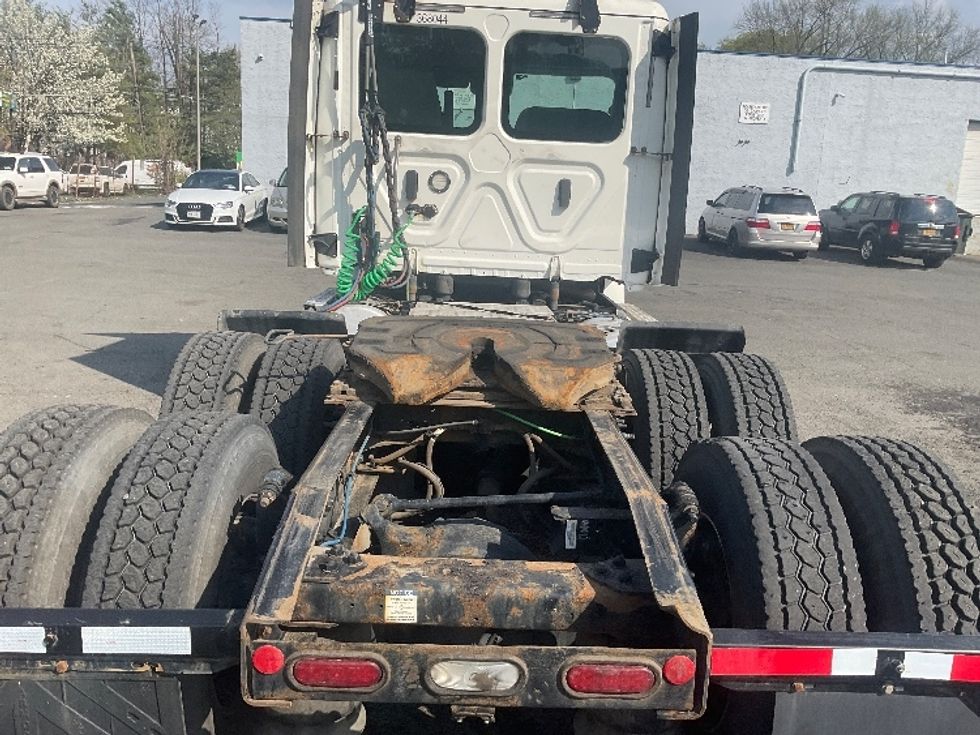 Day Cab Tractor-Heavy Duty Tractors-Freightliner-2020-T12664ST-North Bergen-NJ-245,694\n\t\tmiles-$ 56,250 - Image 6