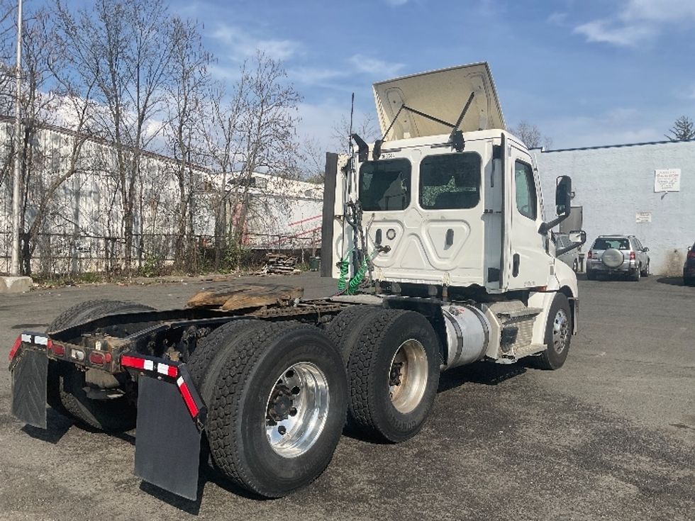 Day Cab Tractor-Heavy Duty Tractors-Freightliner-2020-T12664ST-North Bergen-NJ-245,694\n\t\tmiles-$ 56,250 - Image 7
