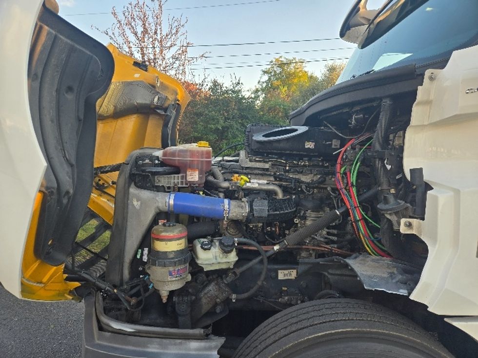 Day Cab Tractor-Heavy Duty Tractors-Freightliner-2020-T12664ST-North Bergen-NJ-341,540\n\t\tmiles-$ 51,750 - Image 16