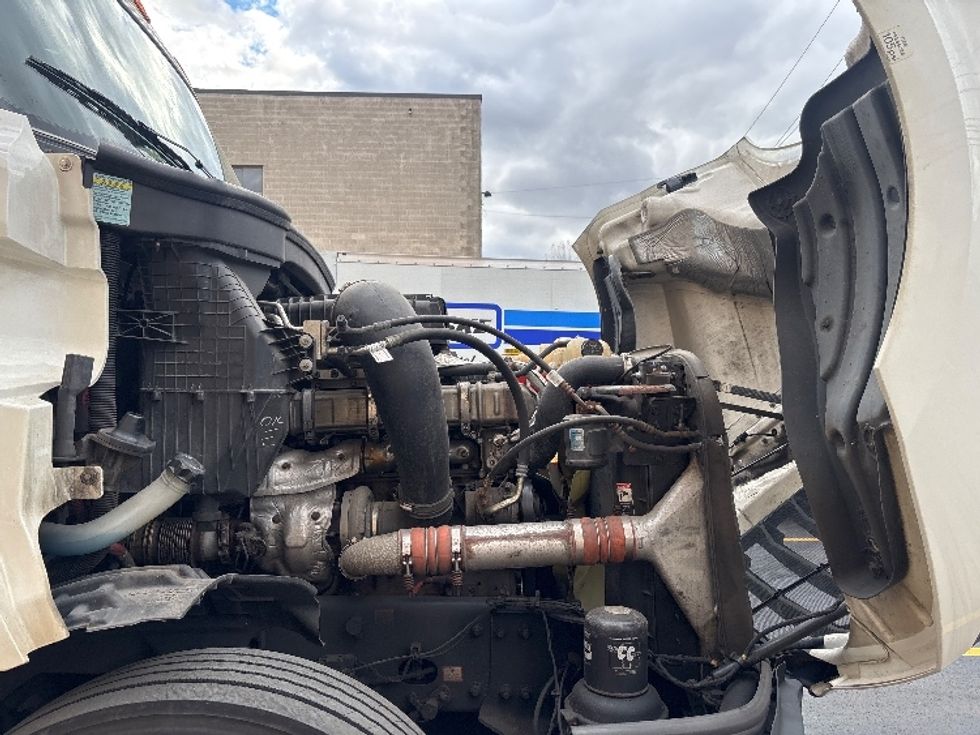 Day Cab Tractor-Heavy Duty Tractors-Freightliner-2020-T12664ST-North Bergen-NJ-452,894\n\t\tmiles-$ 45,250 - Image 15