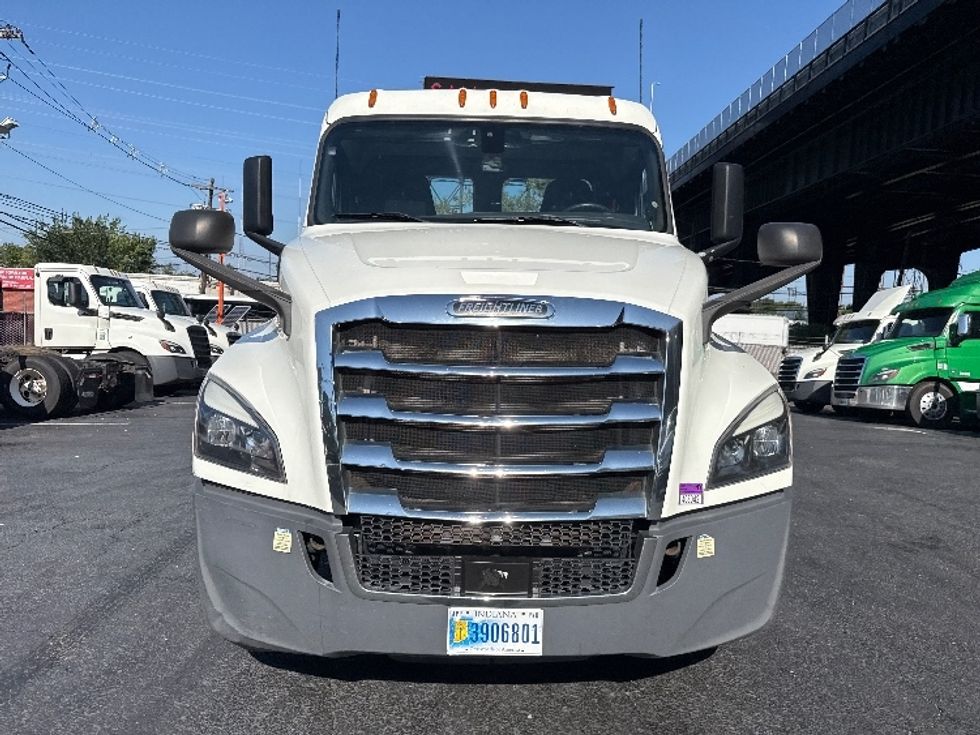 Day Cab Tractor-Heavy Duty Tractors-Freightliner-2020-T12664ST-North Bergen-NJ-538,155\n\t\tmiles-$ 40,500 - Image 2