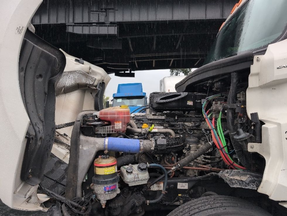 Day Cab Tractor-Heavy Duty Tractors-Freightliner-2020-T12664ST-North Bergen-NJ-574,608\n\t\tmiles-$ 35,750 - Image 16