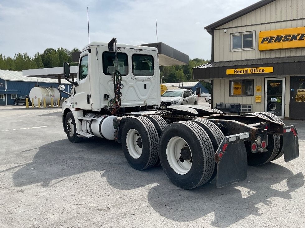Day Cab Tractor-Heavy Duty Tractors-Freightliner-2020-T12664ST-North Bergen-NJ-590,944\n\t\tmiles-$ 35,250 - Image 5