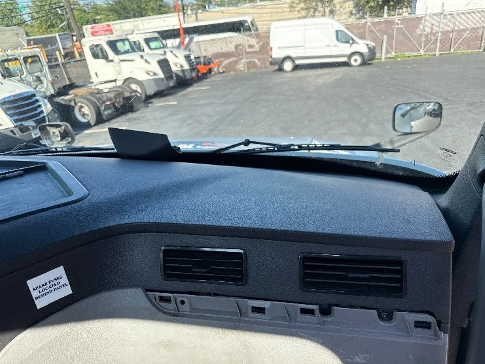Day Cab Tractor-Heavy Duty Tractors-Freightliner-2020-T12664ST-North Bergen-NJ-618,179\n\t\tmiles-$ 32,500 - Image 13