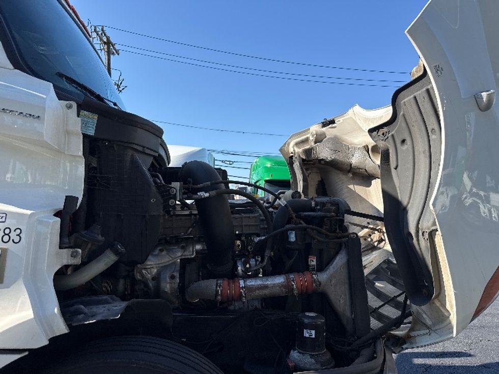 Day Cab Tractor-Heavy Duty Tractors-Freightliner-2020-T12664ST-North Bergen-NJ-618,179\n\t\tmiles-$ 32,500 - Image 15