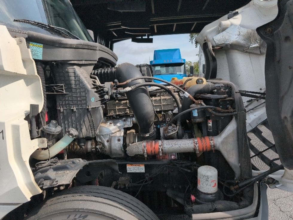 Day Cab Tractor-Heavy Duty Tractors-Freightliner-2020-T12664ST-North Bergen-NJ-625,515\n\t\tmiles-$ 30,750 - Image 15