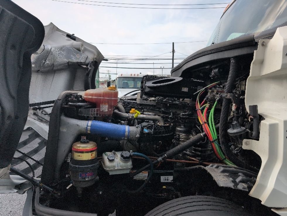 Day Cab Tractor-Heavy Duty Tractors-Freightliner-2020-T12664ST-North Bergen-NJ-625,515\n\t\tmiles-$ 30,750 - Image 16