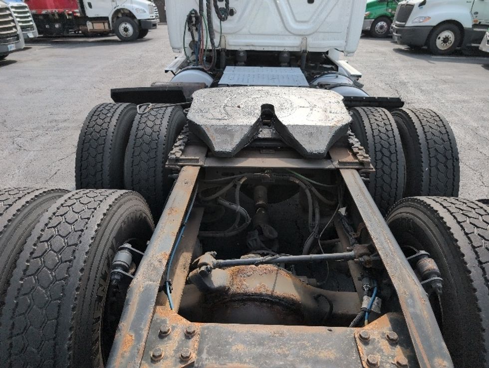 Day Cab Tractor-Heavy Duty Tractors-Freightliner-2020-T12664ST-North Bergen-NJ-625,515\n\t\tmiles-$ 30,750 - Image 6