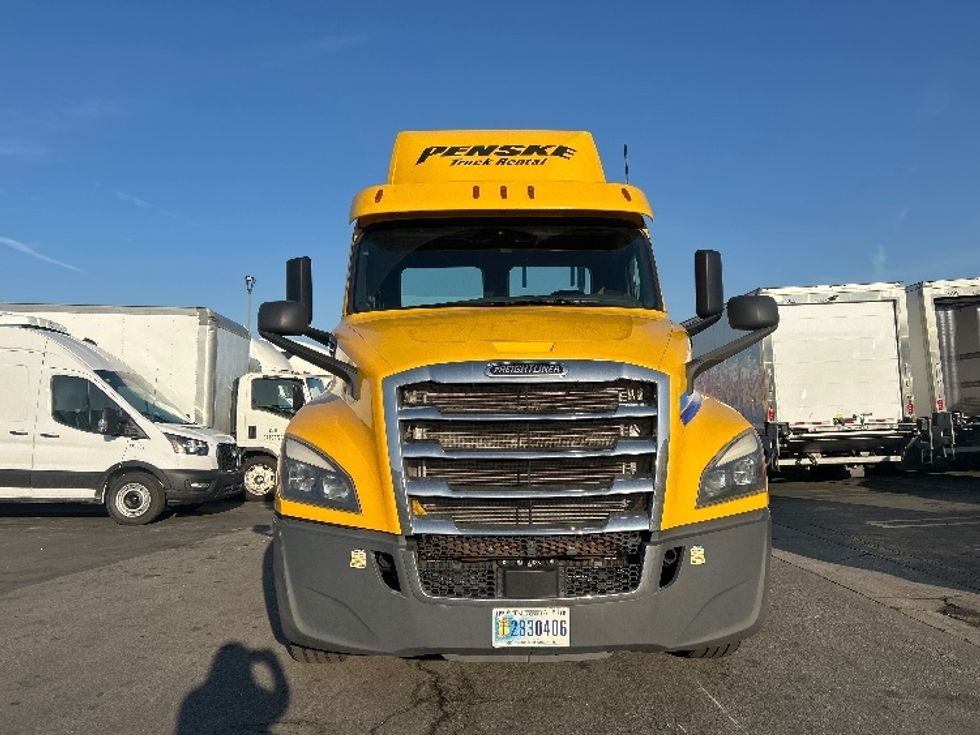 Day Cab Tractor-Heavy Duty Tractors-Freightliner-2020-T12664ST-North Las Vegas-NV-265,379\n\t\tmiles-$ 77,250 - Image 2