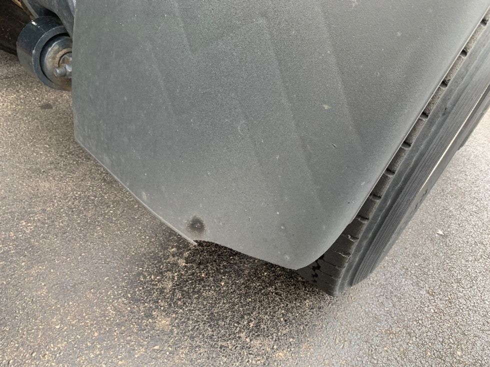 Day Cab Tractor-Heavy Duty Tractors-Freightliner-2020-T12664ST-Norton-MA-265,303\n\t\tmiles-$ 55,000 - Image 19