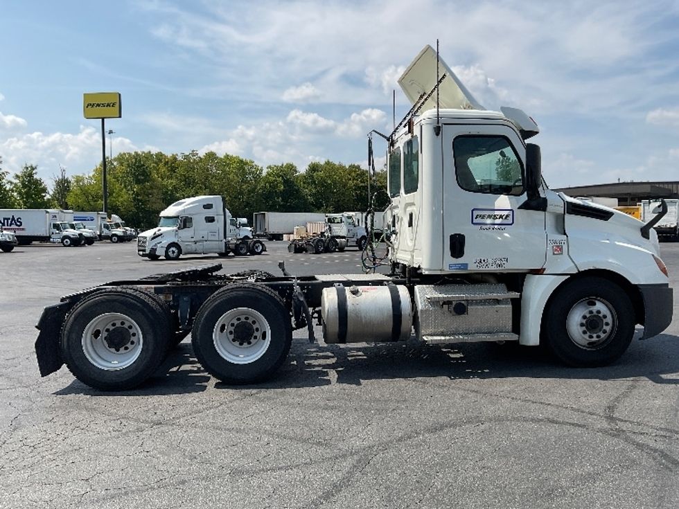 Day Cab Tractor-Heavy Duty Tractors-Freightliner-2020-T12664ST-Obetz-OH-248,629\n\t\tmiles-$ 72,250 - Image 8