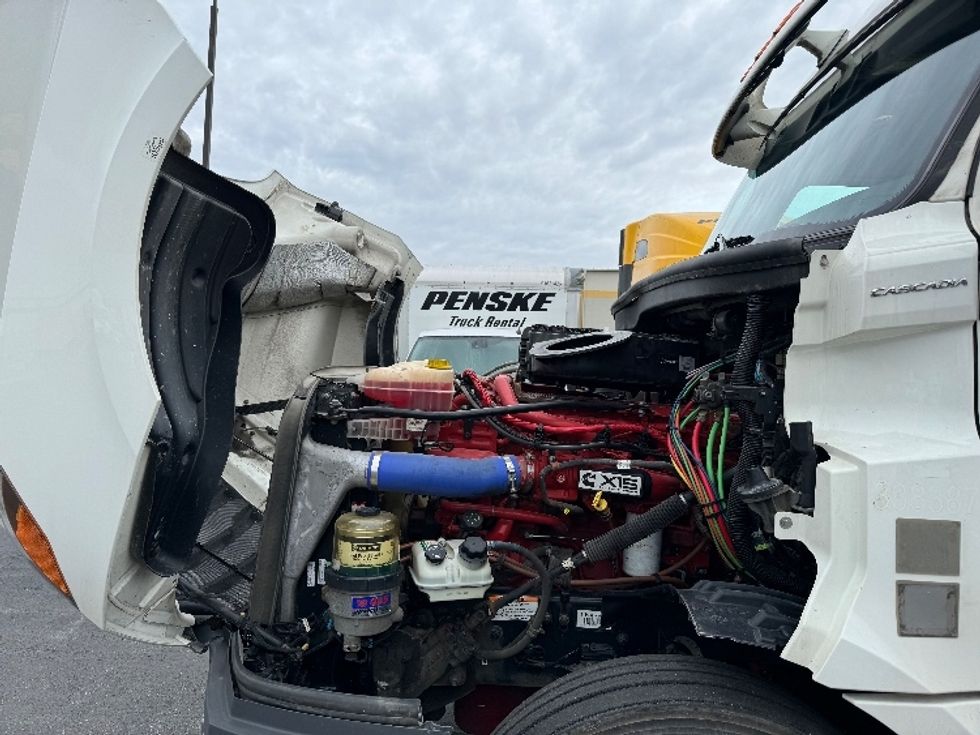 Day Cab Tractor-Heavy Duty Tractors-Freightliner-2020-T12664ST-Obetz-OH-431,178\n\t\tmiles-$ 61,500 - Image 16