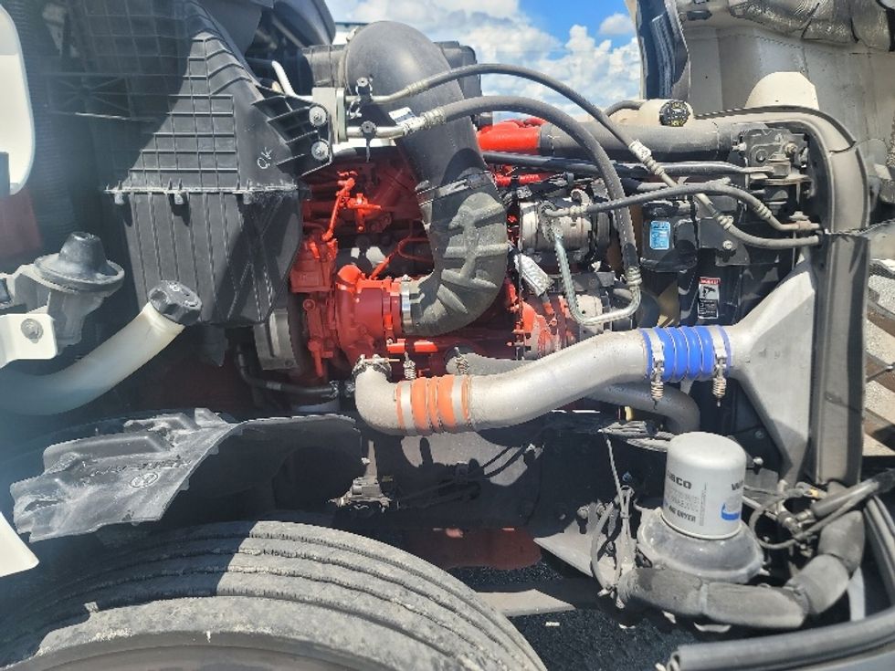 Day Cab Tractor-Heavy Duty Tractors-Freightliner-2020-T12664ST-Ocala-FL-190,727\n\t\tmiles-$ 65,500 - Image 15