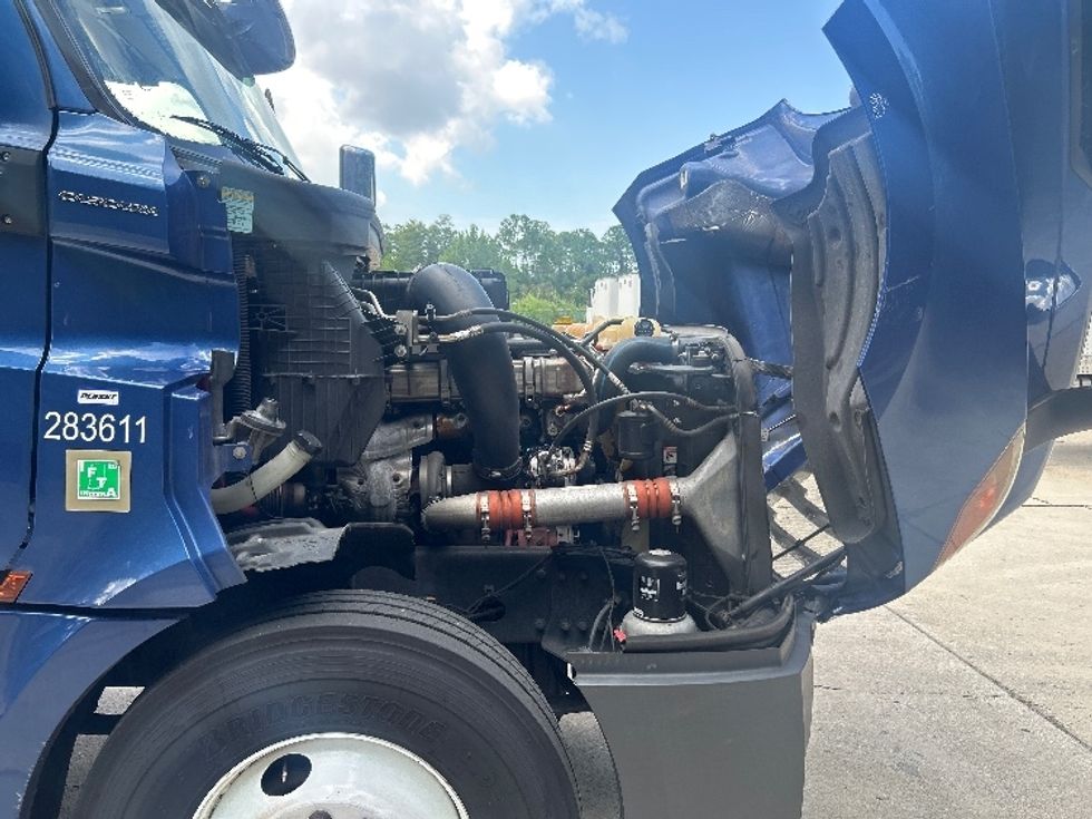Day Cab Tractor-Heavy Duty Tractors-Freightliner-2020-T12664ST-Ocala-FL-651,921\n\t\tmiles-$ 30,000 - Image 14
