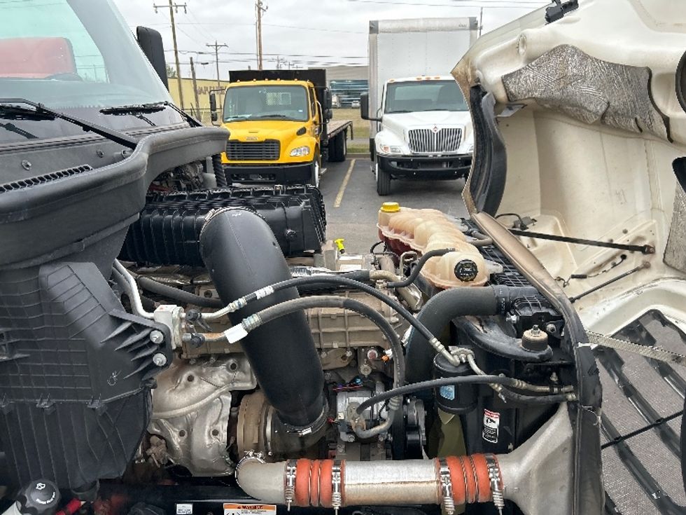 Day Cab Tractor-Heavy Duty Tractors-Freightliner-2020-T12664ST-Oklahoma City-OK-210,197\n\t\tmiles-$ 65,500 - Image 15