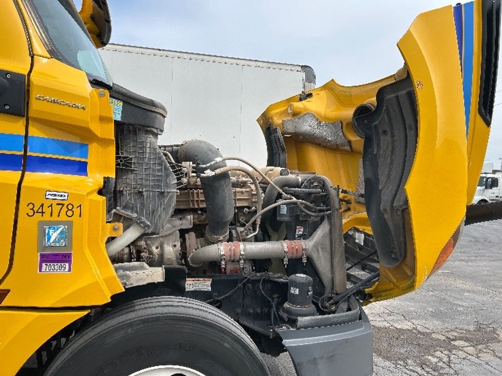 Day Cab Tractor-Heavy Duty Tractors-Freightliner-2020-T12664ST-Oklahoma City-OK-270,689\n\t\tmiles-$ 60,500 - Image 15