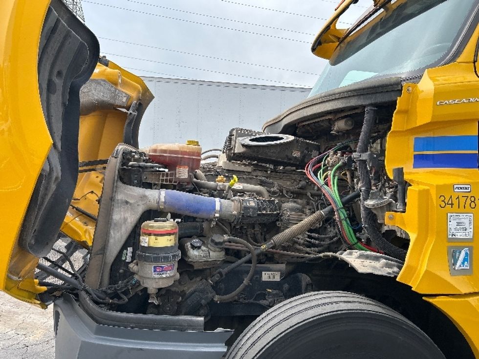 Day Cab Tractor-Heavy Duty Tractors-Freightliner-2020-T12664ST-Oklahoma City-OK-270,689\n\t\tmiles-$ 60,500 - Image 16