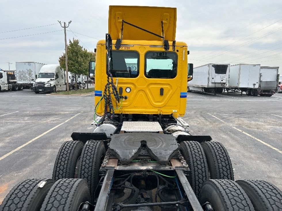 Day Cab Tractor-Heavy Duty Tractors-Freightliner-2020-T12664ST-Oklahoma City-OK-270,689\n\t\tmiles-$ 60,500 - Image 6