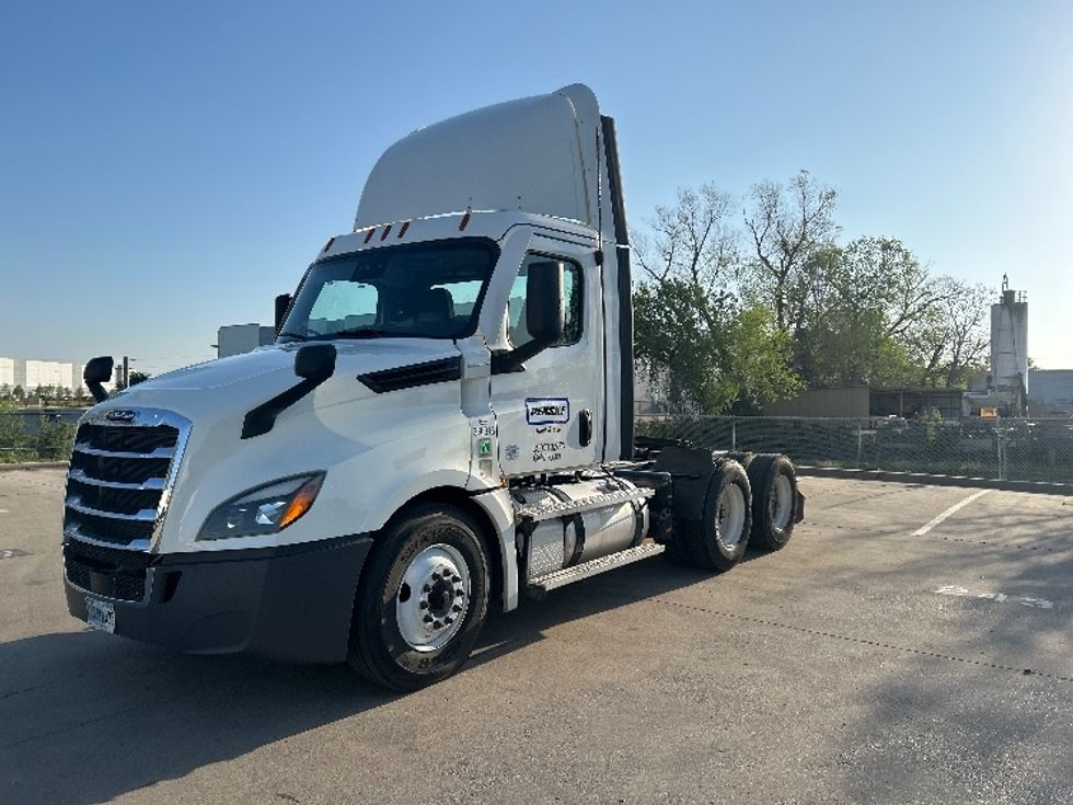 Day Cab Tractor-Heavy Duty Tractors-Freightliner-2020-T12664ST-Oklahoma City-OK-317,711\n\t\tmiles-$ 78,500 - Image 3