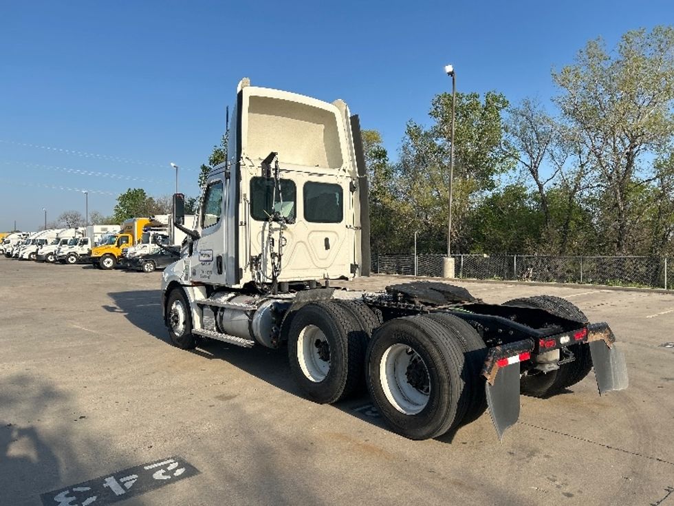 Day Cab Tractor-Heavy Duty Tractors-Freightliner-2020-T12664ST-Oklahoma City-OK-317,711\n\t\tmiles-$ 78,500 - Image 5